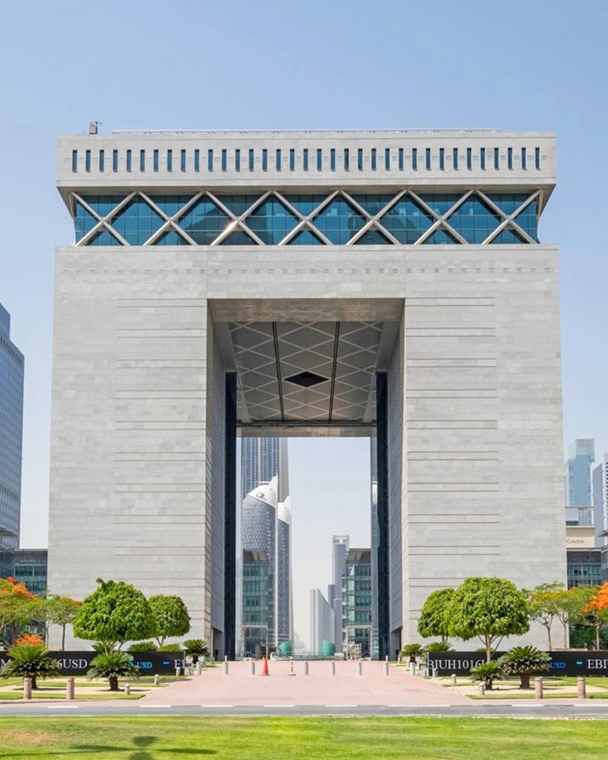 Dubai Investment Advantage 5